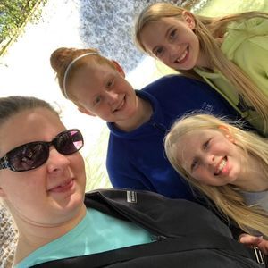 Meet your Posher, Dianna